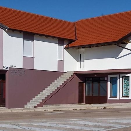 Apartmani Herceg Gacko Zewnętrze zdjęcie