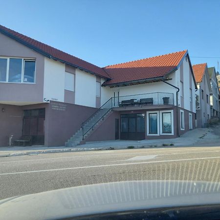 Apartmani Herceg Gacko Zewnętrze zdjęcie
