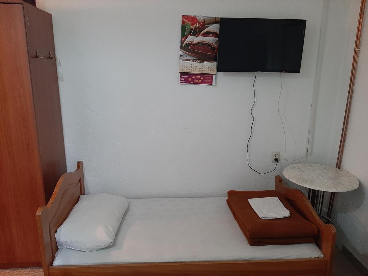 Apartmani Herceg Gacko Zewnętrze zdjęcie