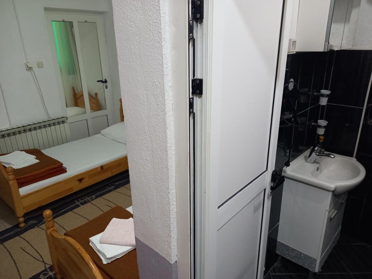 Apartmani Herceg Gacko Zewnętrze zdjęcie