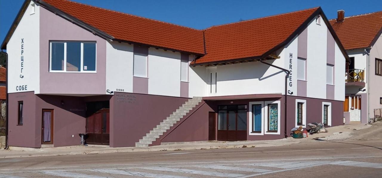 Apartmani Herceg Gacko Zewnętrze zdjęcie