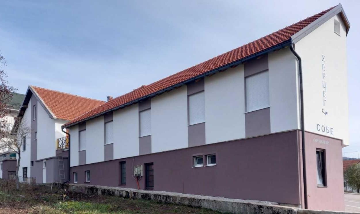 Apartmani Herceg Gacko Zewnętrze zdjęcie