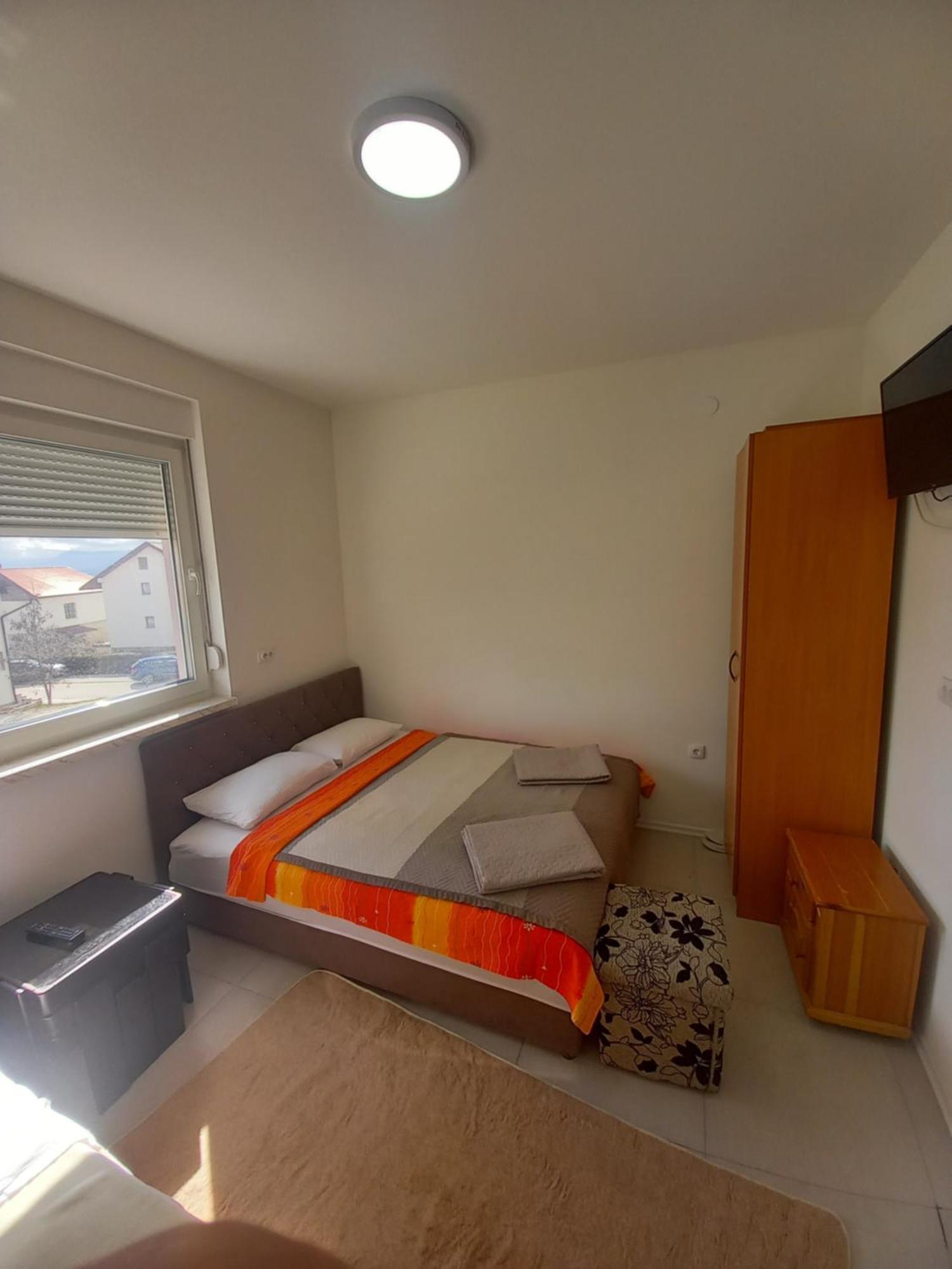 Apartmani Herceg Gacko Zewnętrze zdjęcie